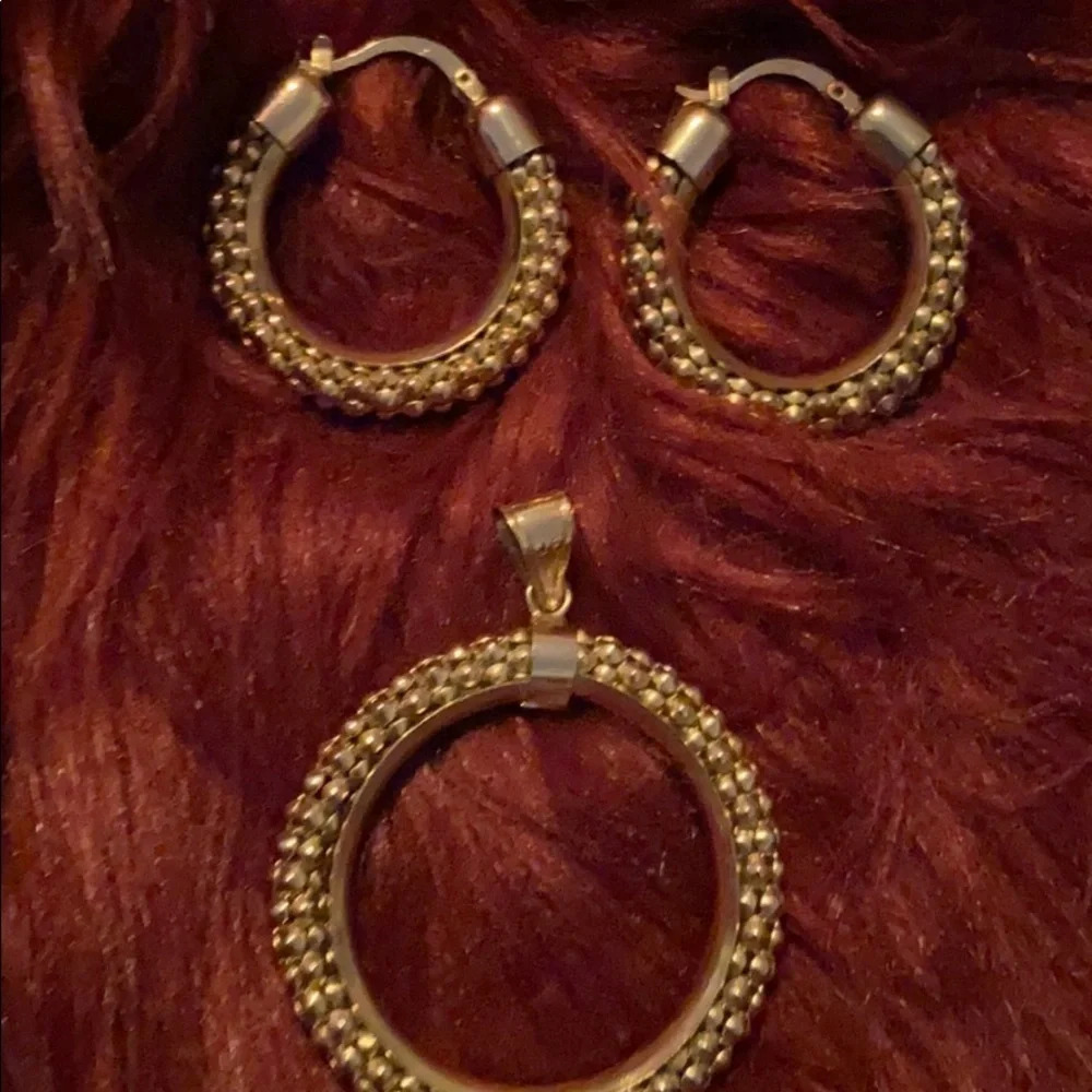 Gold plated earrings pendant set - Picture 2 of 7